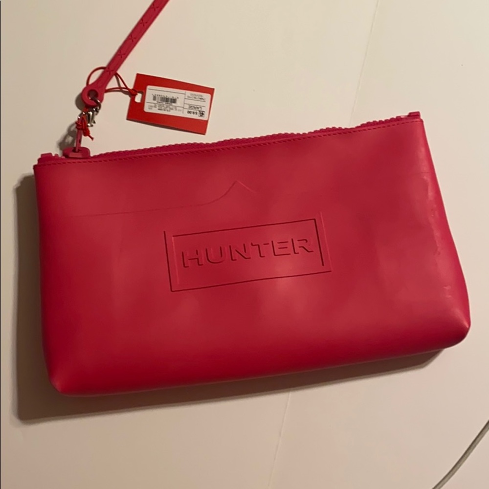 NWT hunter rubber clutch HOT PINK